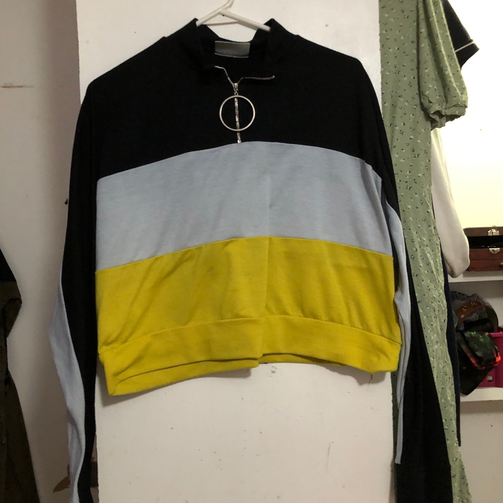 Sweatshirt